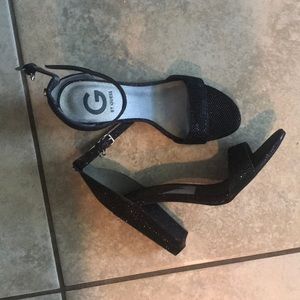 Guess heels